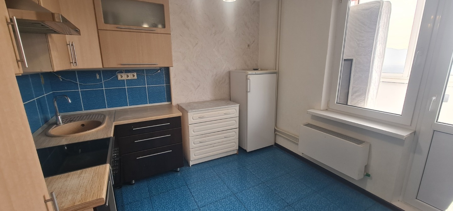 В продаже 1-комнатная квартира. В квартире ремонт, необходимая мебель и техника, подходит для сдачи в аренду, личного проживания.
Инфраструктура: рядом с домом находится новый детский сад, новая современная школа № 34. пенсионный фонд, Сбербанк, магазин МАГНИТ, ПЯТЕРОЧКА, пункты выдачи ВБ и ОЗОН. Че